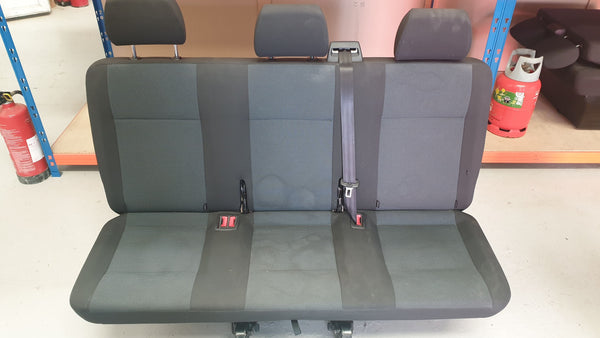 Triple Fixed Kombi Seat